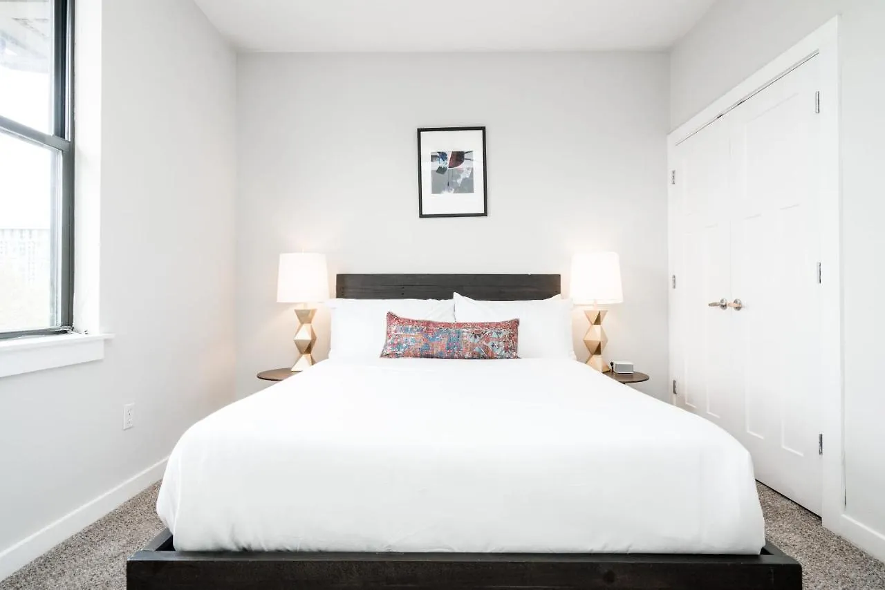Apartment Cozysuites Music Row Elegant 1Br W Free Parking 15 Nashville